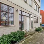 Stylish Apartment With Beautiful Views Of The River, Beach Nearby