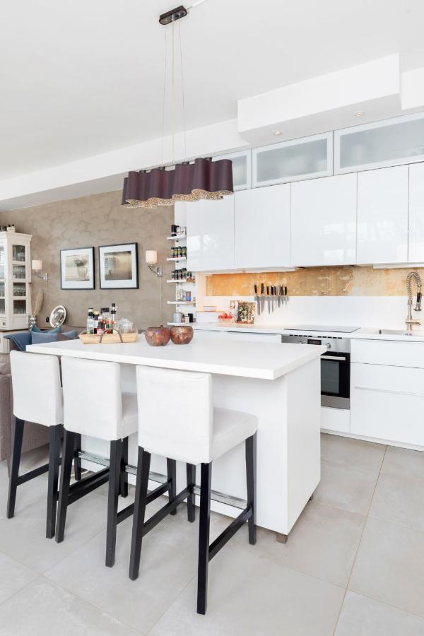 Stylish With Beautiful Views Of The River, Nearby Apartment Kristiansand