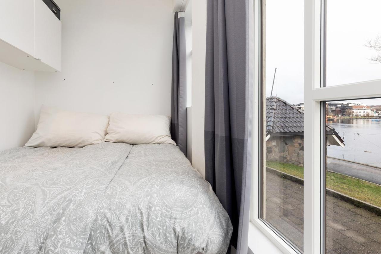 Stylish With Beautiful Views Of The River, Nearby